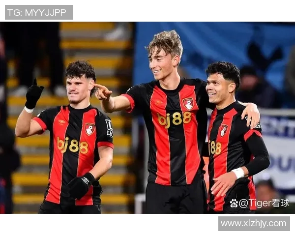 曼联客场2-0击败伯恩茅斯，豪取英超联赛7连胜