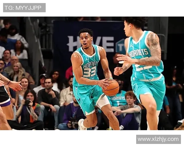 黄蜂球星在比赛中受伤，全队备战面临巨大挑战